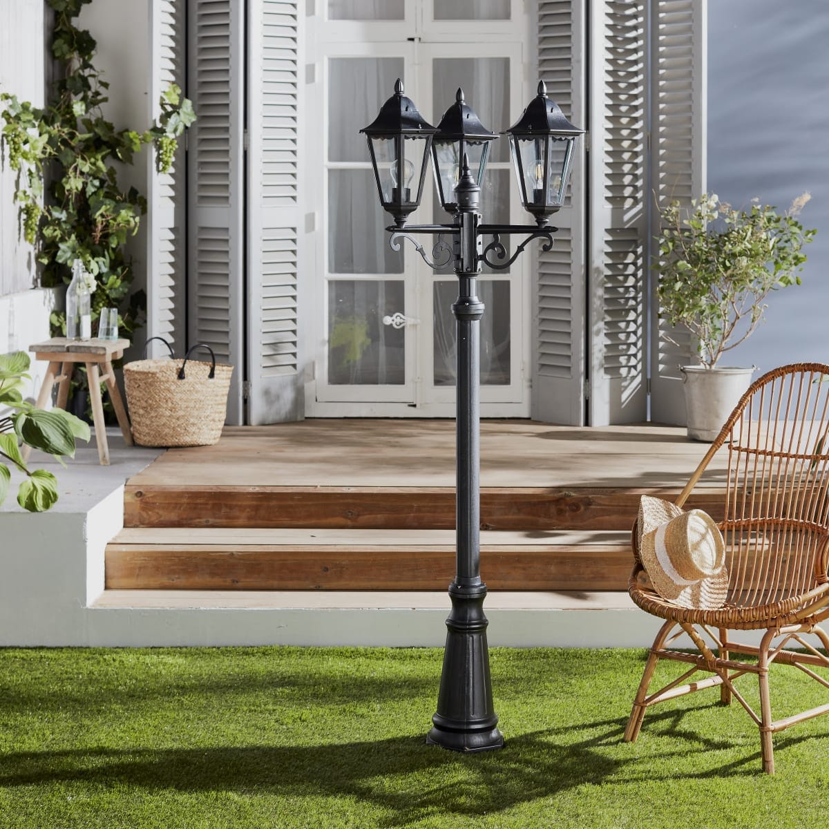 Bricocenter LAMPIONE MONZA ALLUMINIO NERO H225CM 3XE27=100W IP44