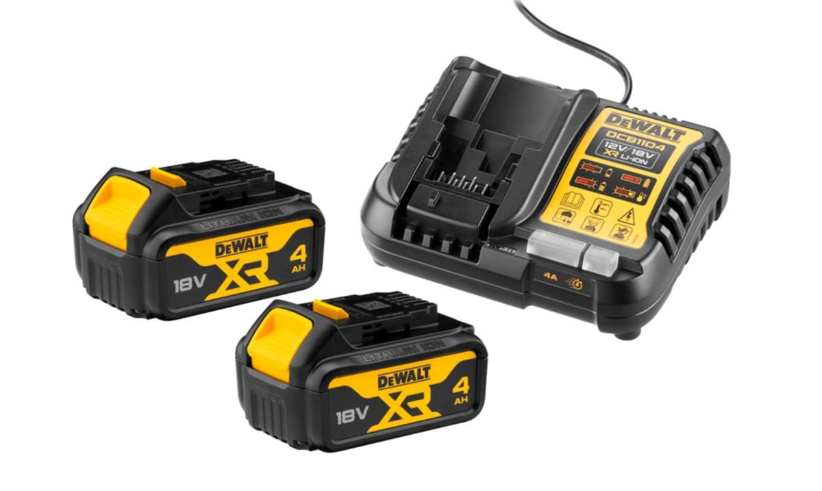 Bricocenter 18V CHARGER KIT WITH 2 DEWALT 4AH BATTERIES