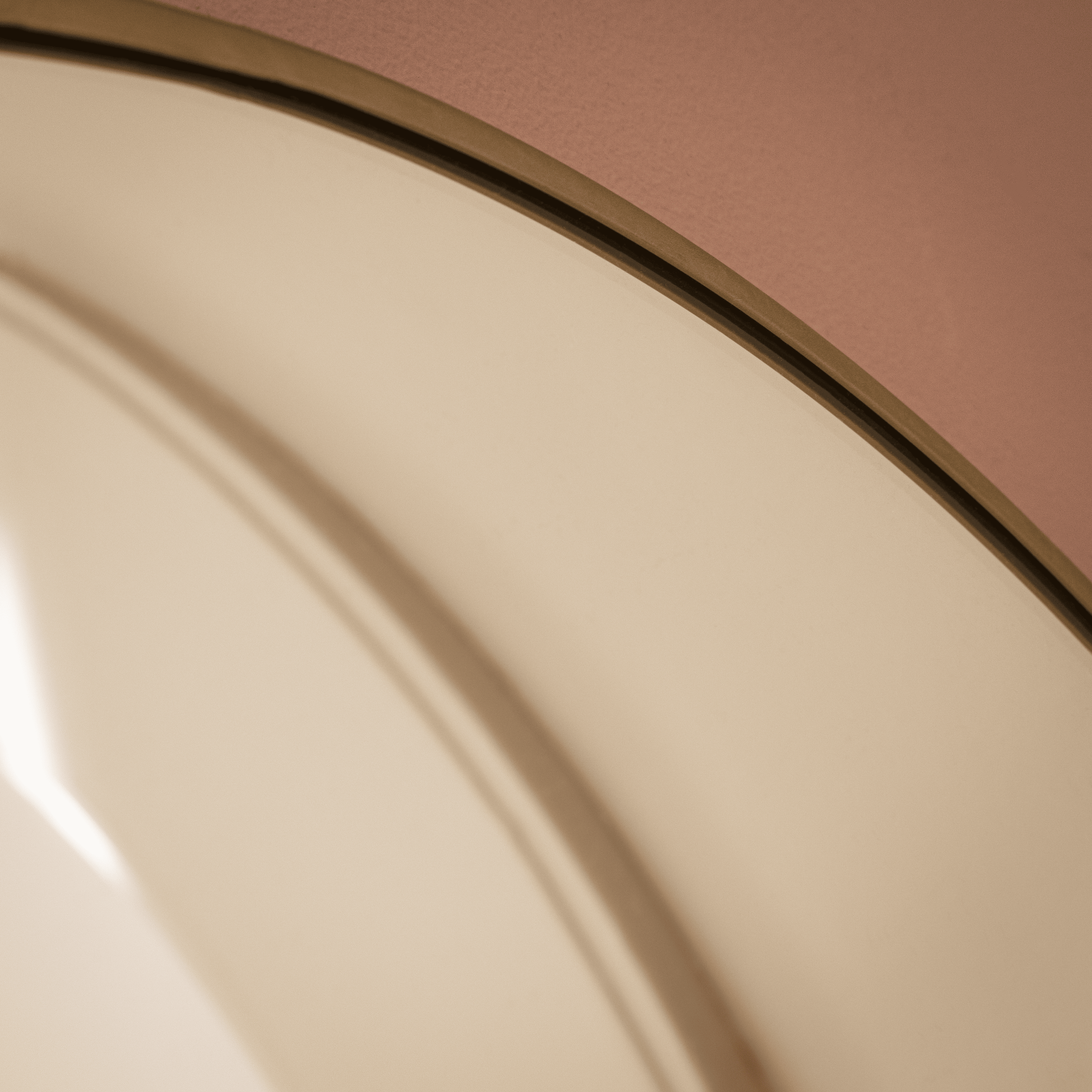 Bria gold metal mirror, 60 cm diameter