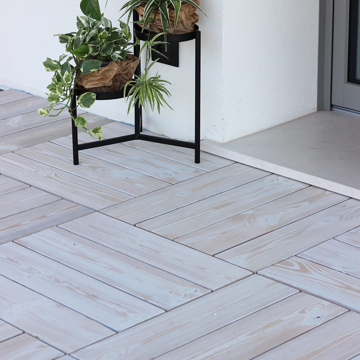 Bricocenter PIASTRELLA AD INCASTRO SMARTDECK IN PINO 60X60CM SPESSORE 25MM BIANCO