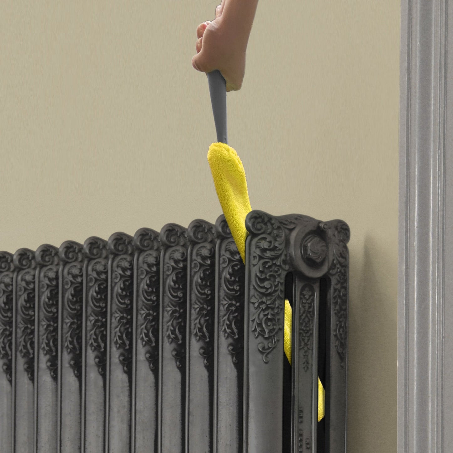 FLEXIBLE MICROFIBER BRUSH FOR RADIATORS CM 65