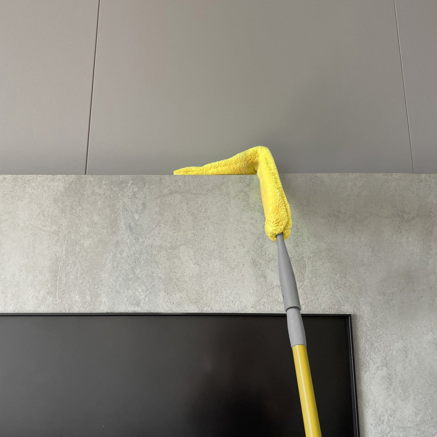 FLEXIBLE MICROFIBER BRUSH FOR RADIATORS CM 65