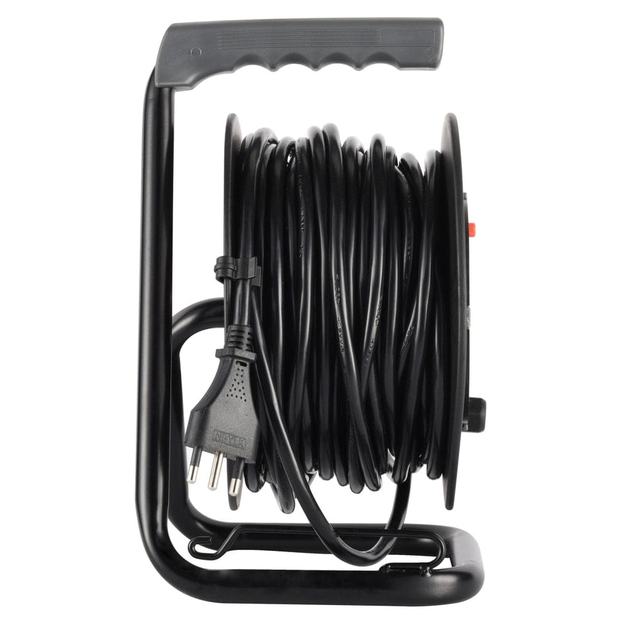 Bricocenter CABLE REEL 25 M CABLE H05VV-F 3G1,5 PLUG 16A 4 UNIVERSAL SOCKETS WITH THERMAL CIRCUIT BREAKER