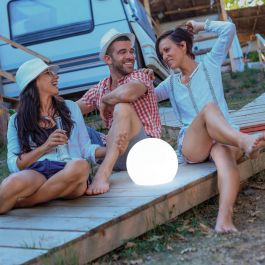 BULY LAMP PLASTIC WHITE D30 CM E27=25W COLD LIGHT IP65