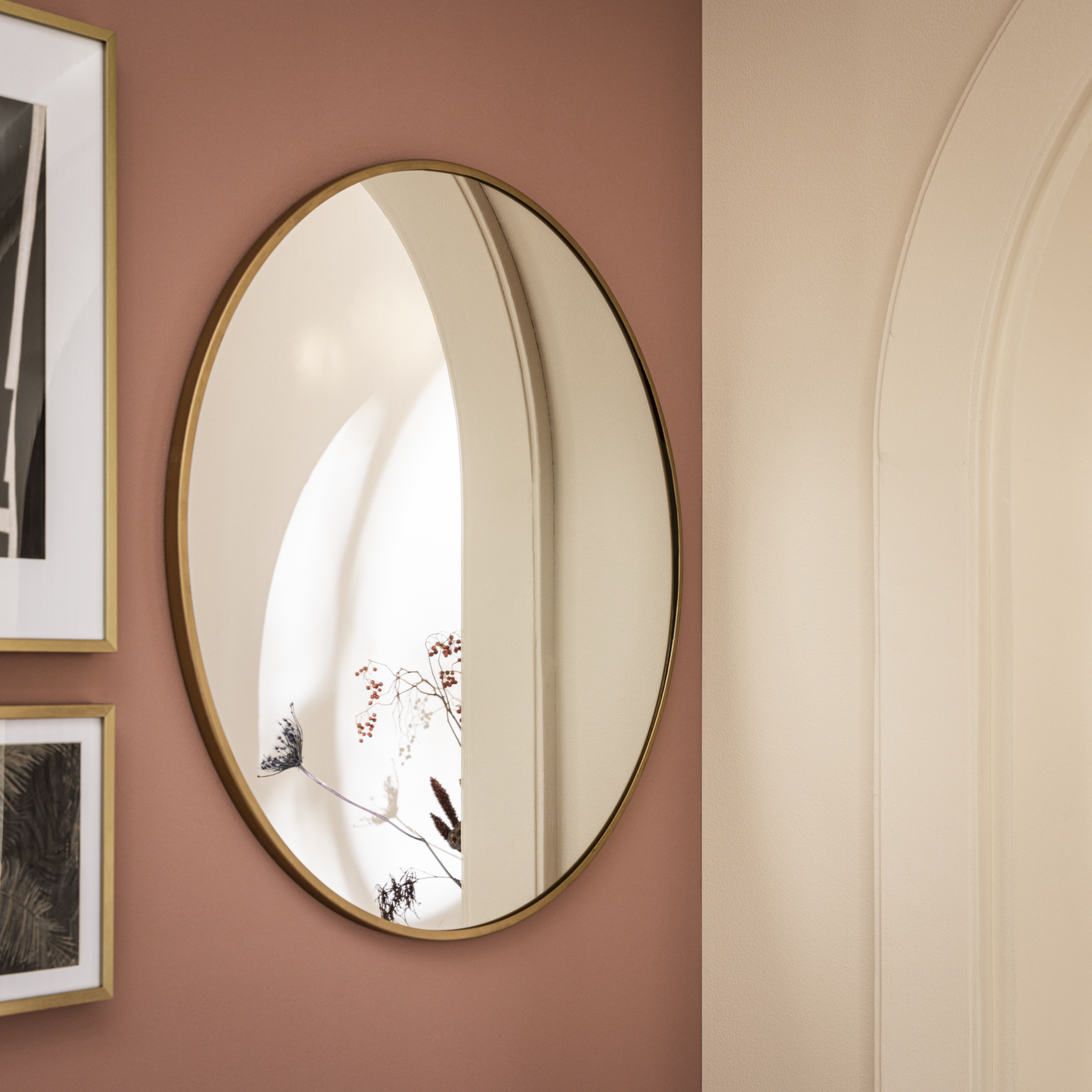 Bria gold metal mirror, 60 cm diameter