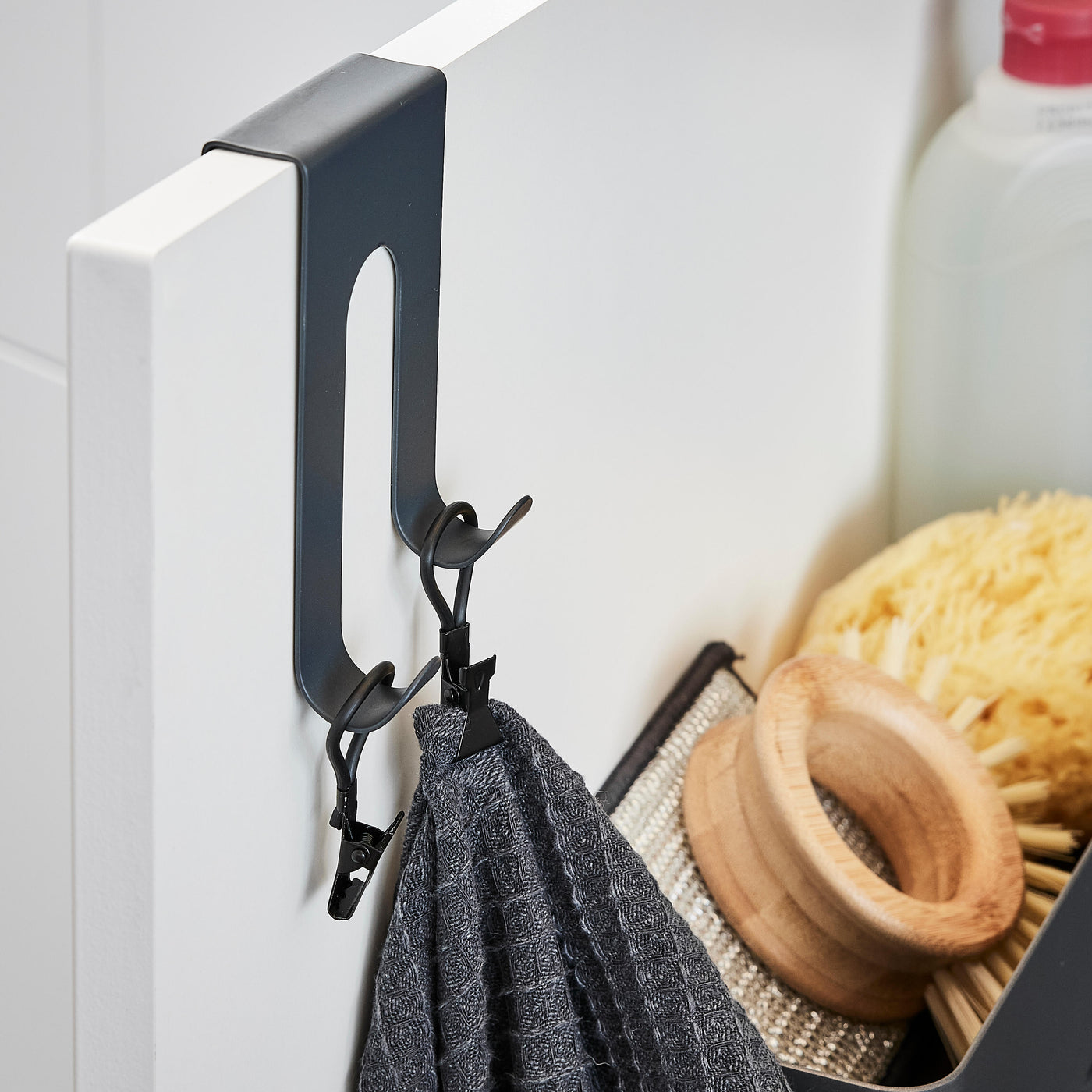 5 black tea towel hooks