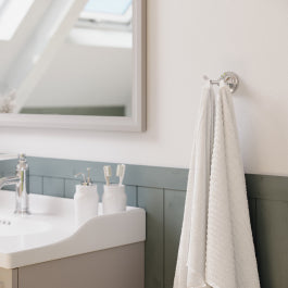 DOUBLE CHARM CHROME HANGER