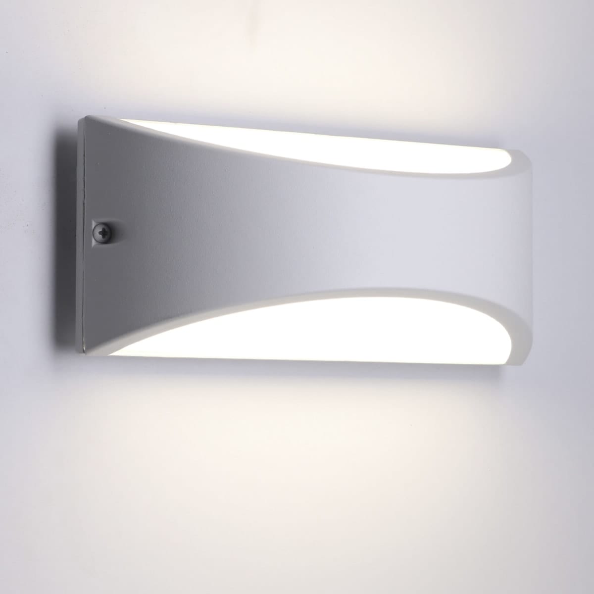 Bricocenter APPLIQUE GIJON ALLUMINIO BIANCO 33x9.8x10CM LED 10W LUCE NATURALE IP54