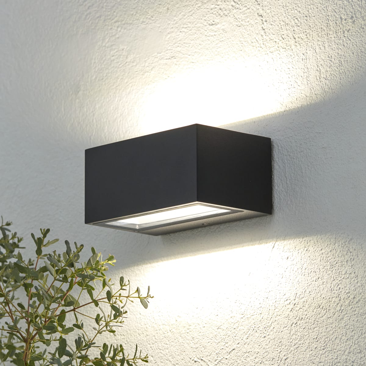 BRANDSEN BLACK ALUMINUM WALL SCONCE 14X6.5CM LED 7.5W NATURAL LIGHT IP54