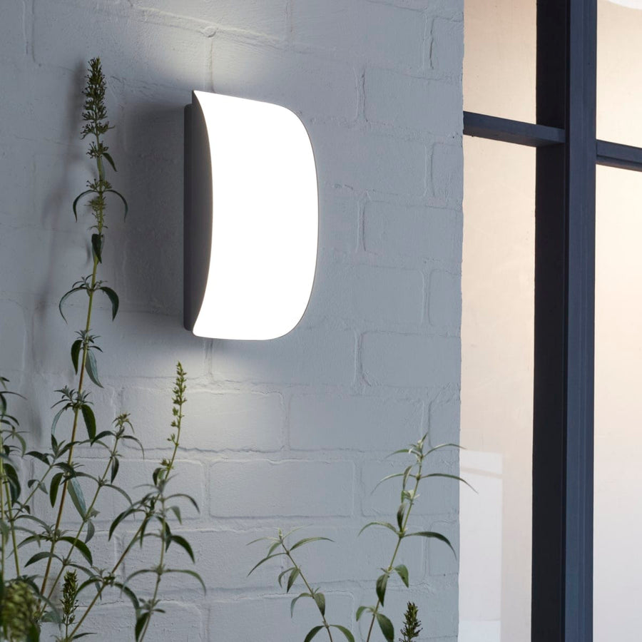 Bricocenter APPLIQUE ARTEMISA ALLUMINIO NERO 13x8.5x23CM LED 4.7W LUCE NATURALE IP54
