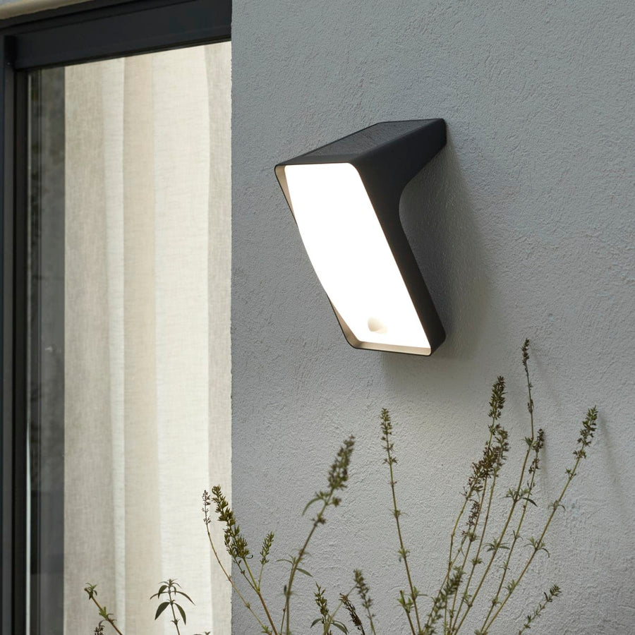 Bricocenter APPLIQUE SOLARE ALOGA ALLUMINIO GRIGIO LED 85W LUCE NATURALE CON SENSORE DI MOVIMENTO