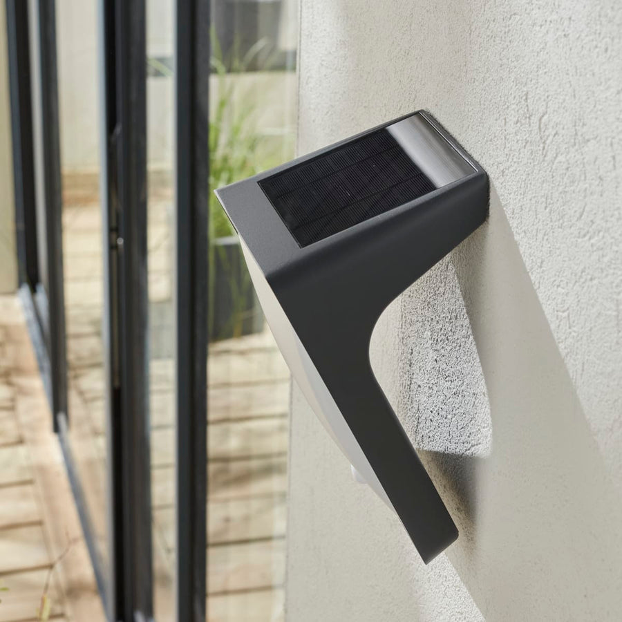Bricocenter APPLIQUE SOLARE ALOGA ALLUMINIO GRIGIO LED 85W LUCE NATURALE CON SENSORE DI MOVIMENTO
