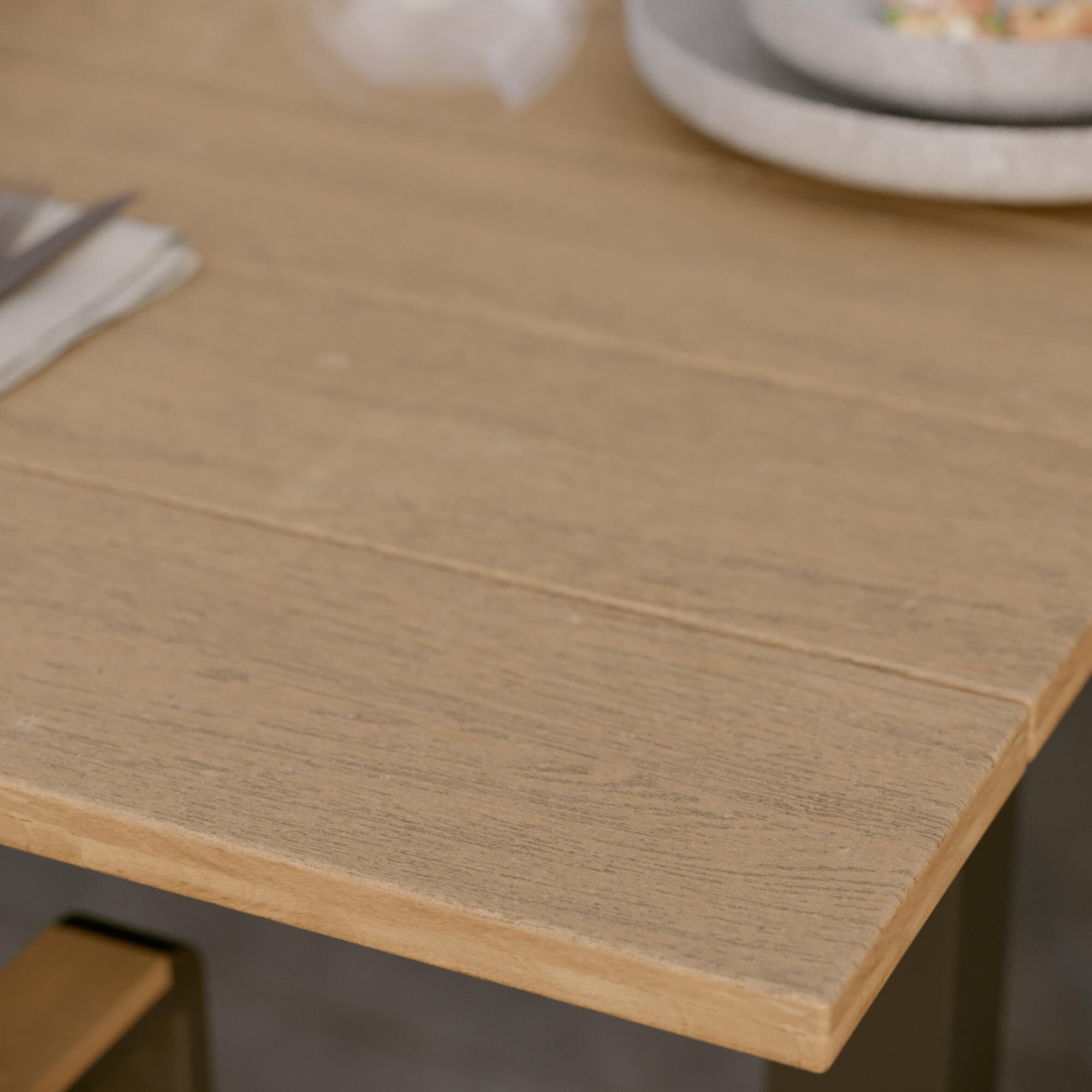 CLARA EXTENDABLE TABLE 6/8 SEATER ALUM