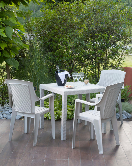 White King table, 72x79x79 cm, made of polypropylene with a rattan-effect finish