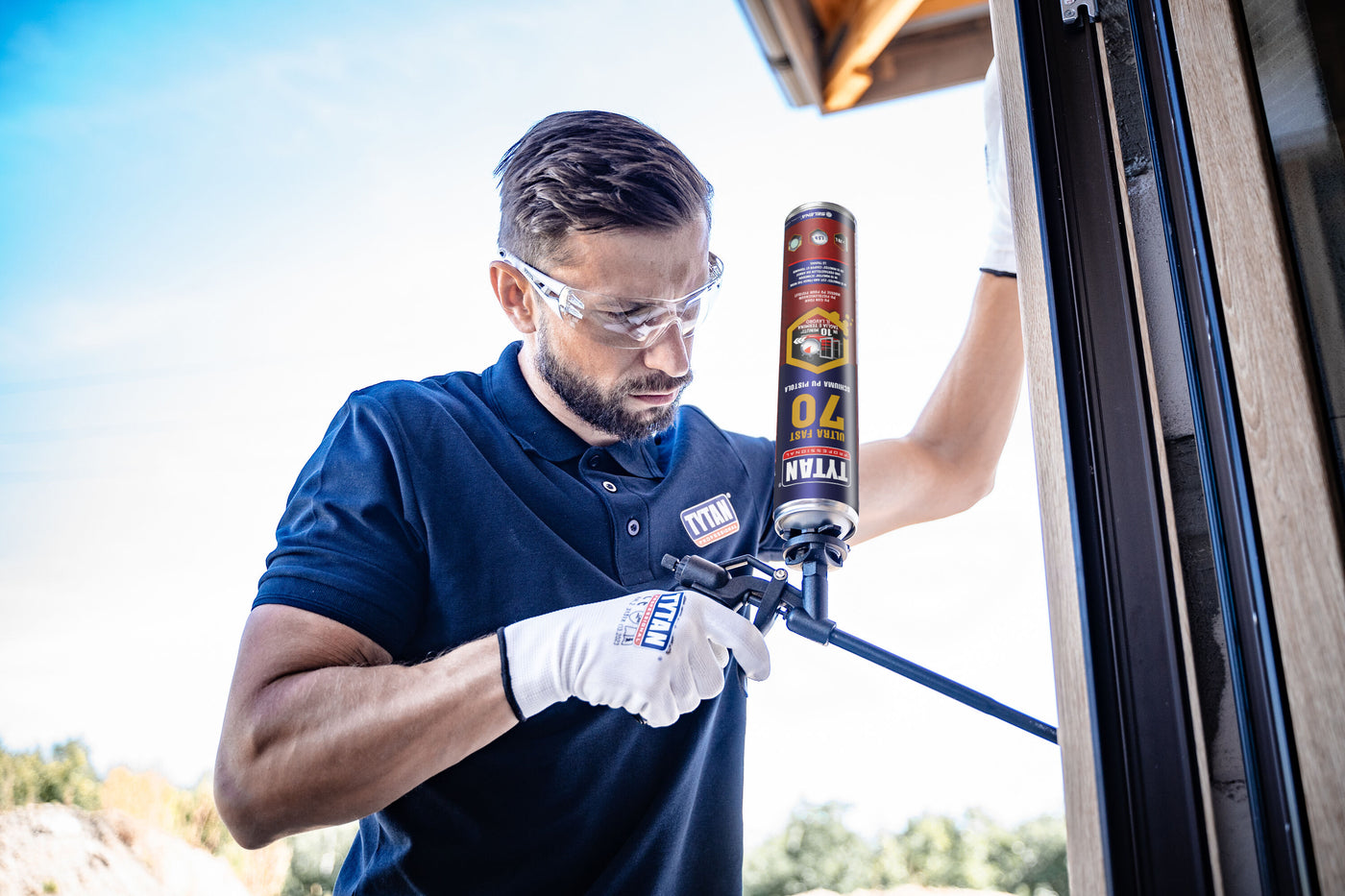 ULTRA FAST B2 POLYURETHANE WINDOW AND DOOR FILLING FOAM FOR TYTAN 870M GUN