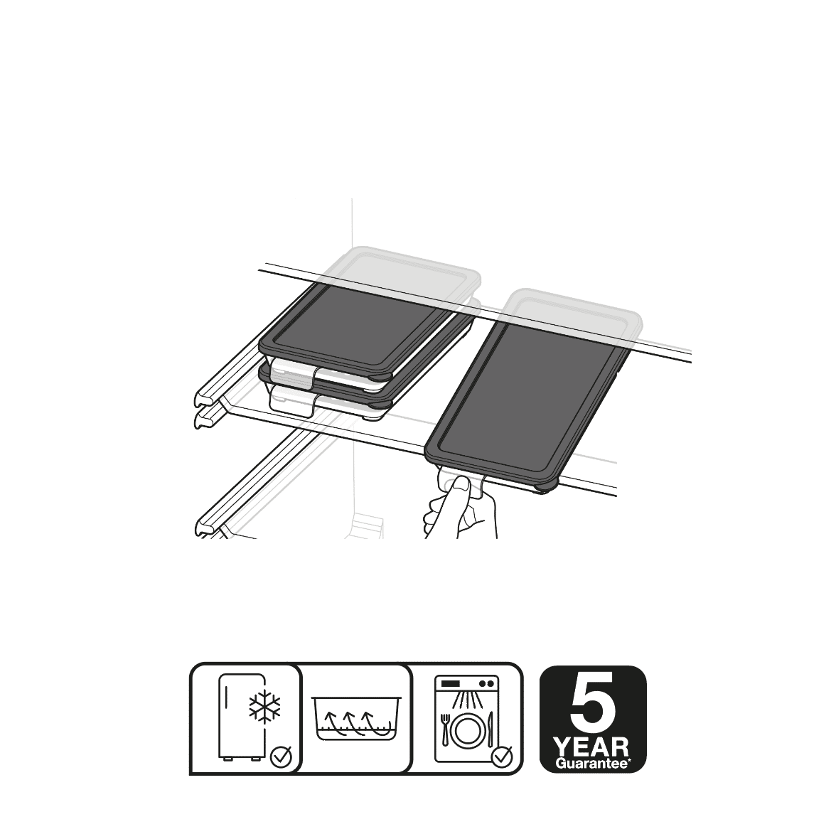 Refrigerated food container with an inner tray