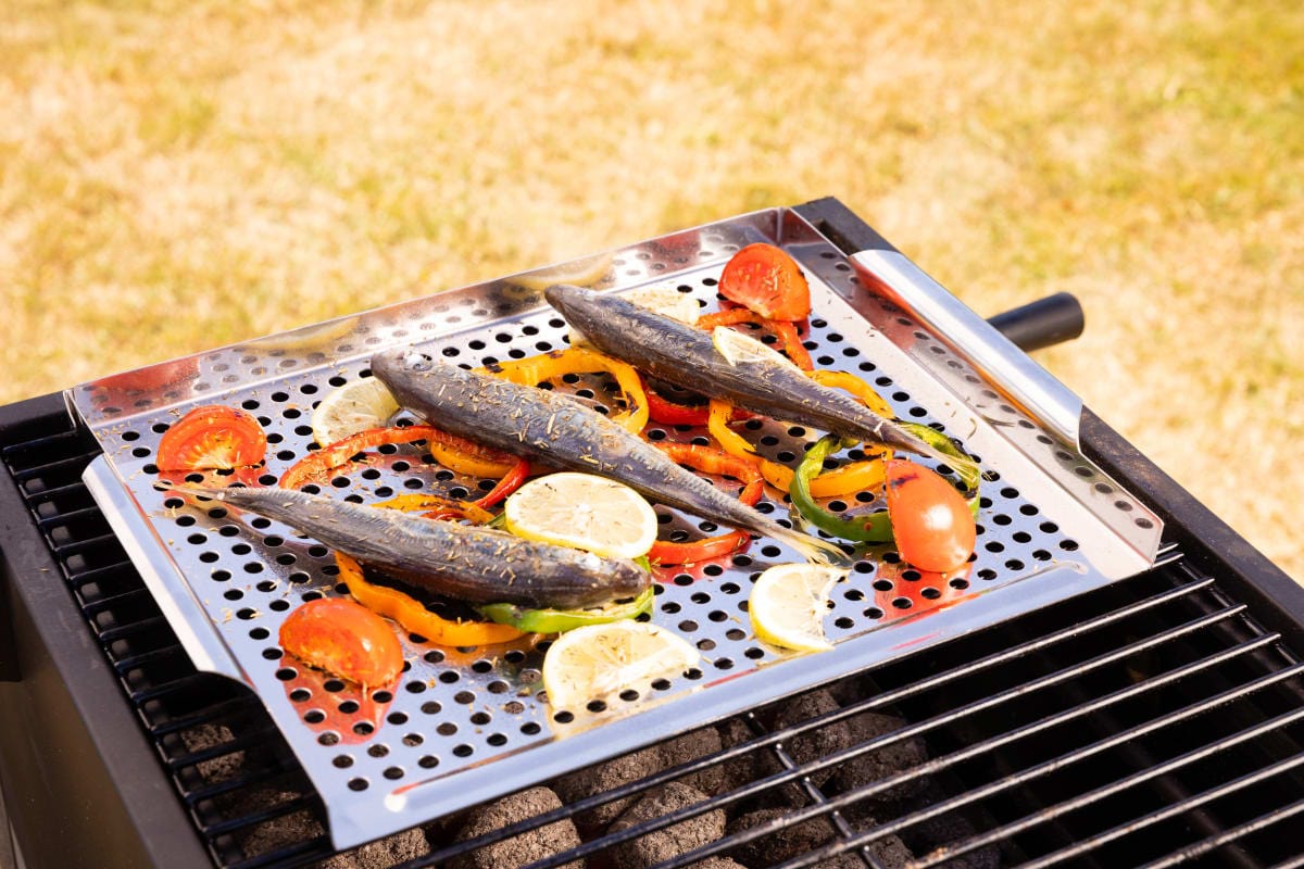 NATERIAL STAINLESS STEEL FOOD TRAY