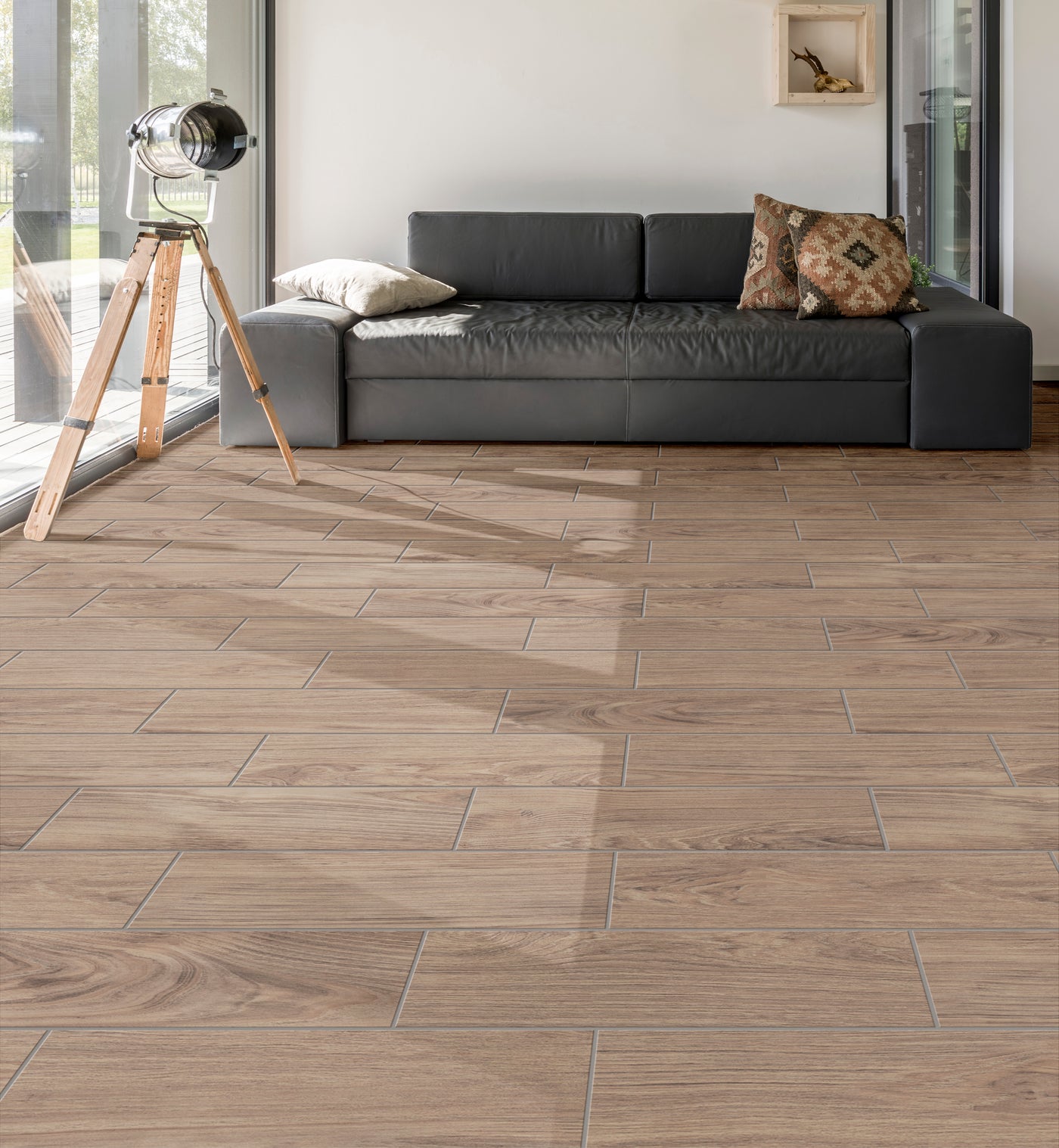 Chalet indoor porcelain stoneware floor tile, honey, 17x62 cm, 8mm thick, 1.37 sq m