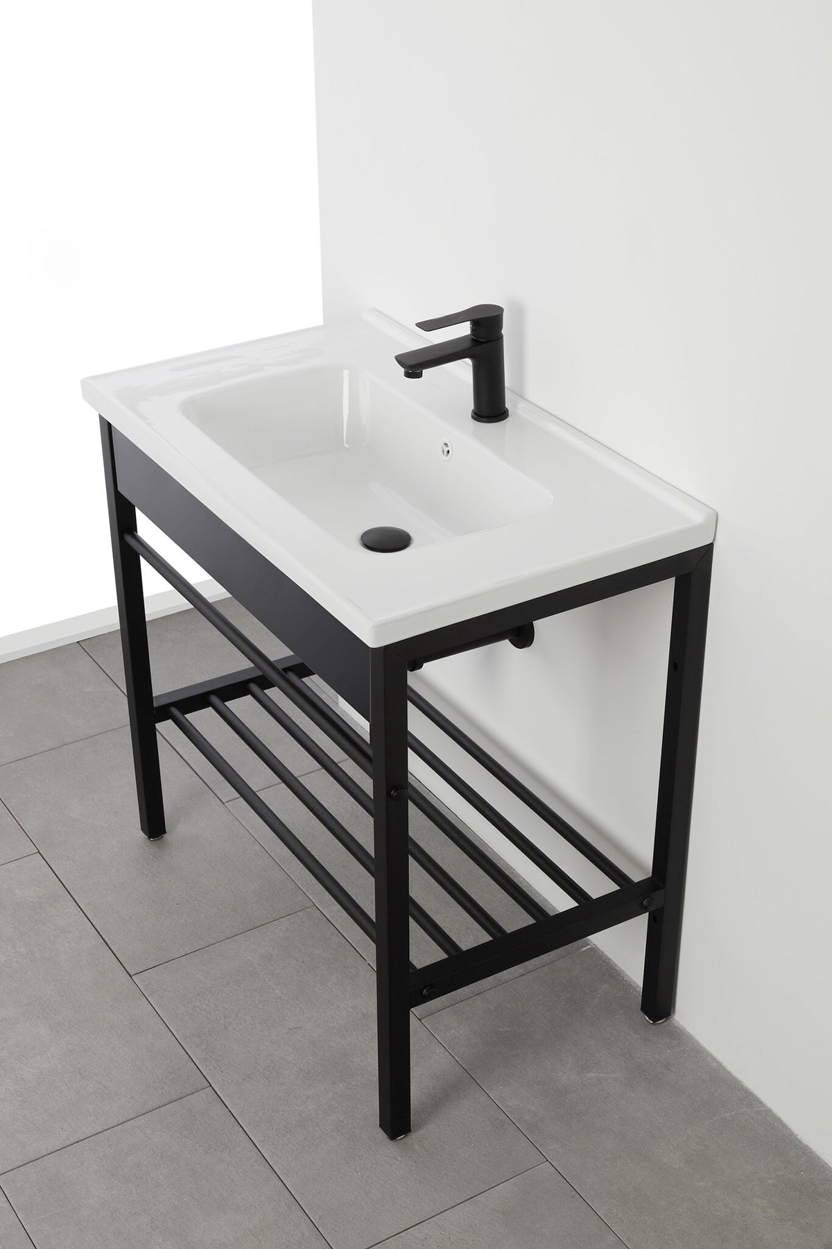 Borg metal bathroom unit, W 80 x H 78 x D 47, with washbasin and mirror