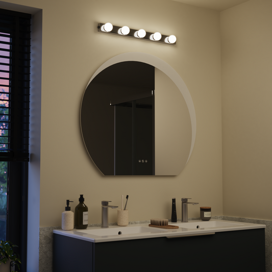 Lizz Silver 60cm LED wall-mounted mirror light, 1550 lm, IP44