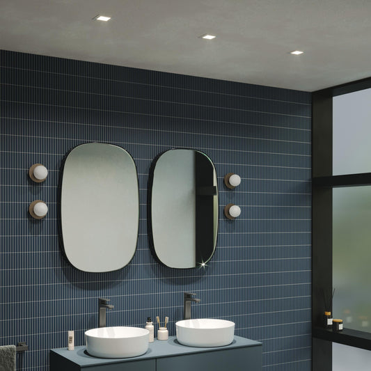 Extra-flat XS recessed spotlight, white aluminium, 8.5 x 8.5 cm, LED 620 lm, dimmable, IP44