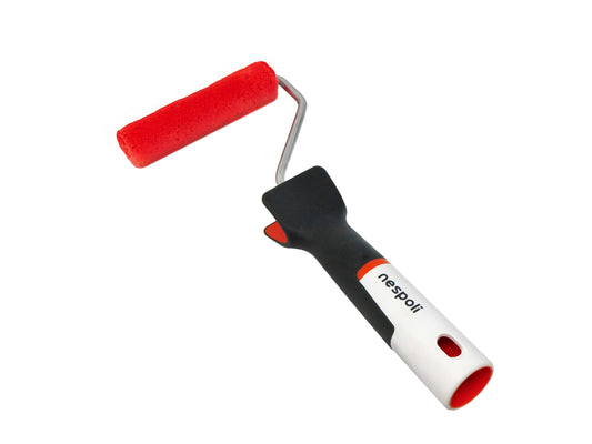 Mini roller for universal nail varnish, Teflon-coated, with soft-touch handle, 30 mm in diameter, 11 cm long