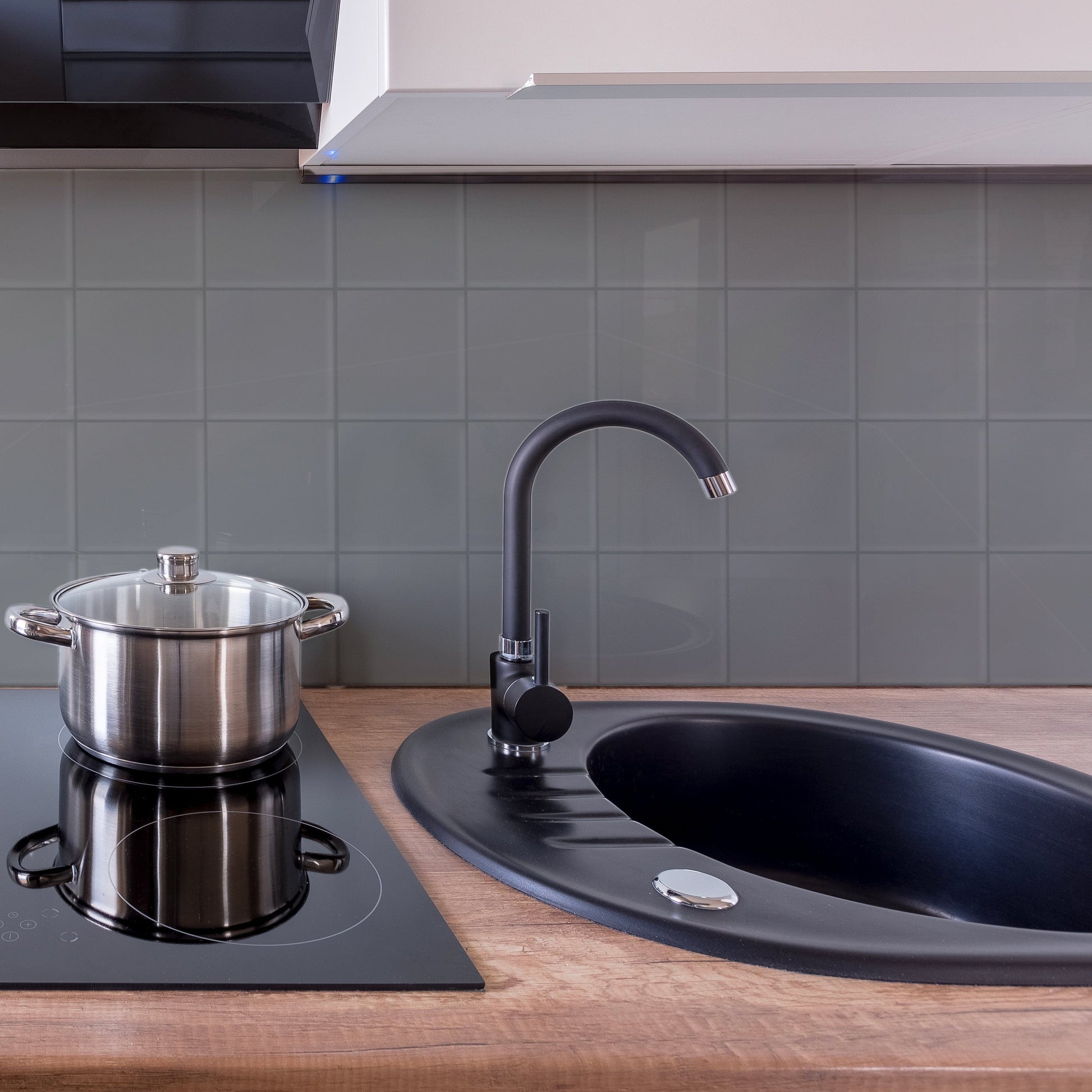 Bricocenter TWO-COMPONENT WATER-BASED SMOKE GRAY SATIN TILE RESINENCE 2 LT