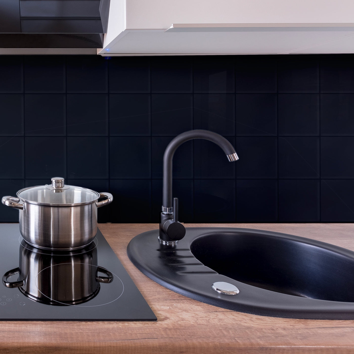 Bricocenter TWO-COMPONENT WATER-BASED SATIN BLACK TILE RESINENCE 2 LT