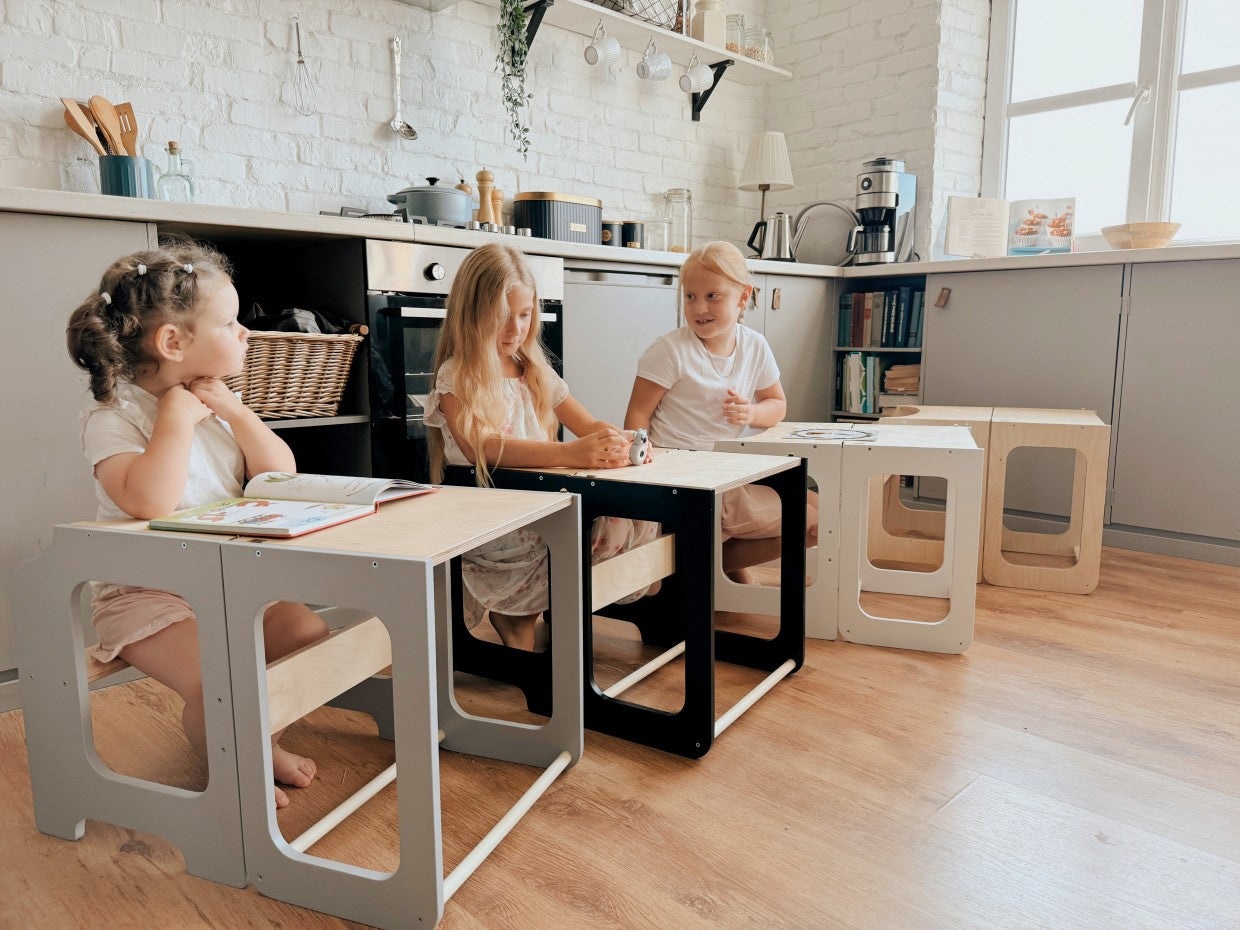 Creative Tower + slide/blackboard