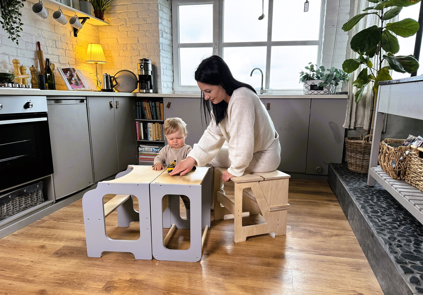 Folding seat and climbing helper
