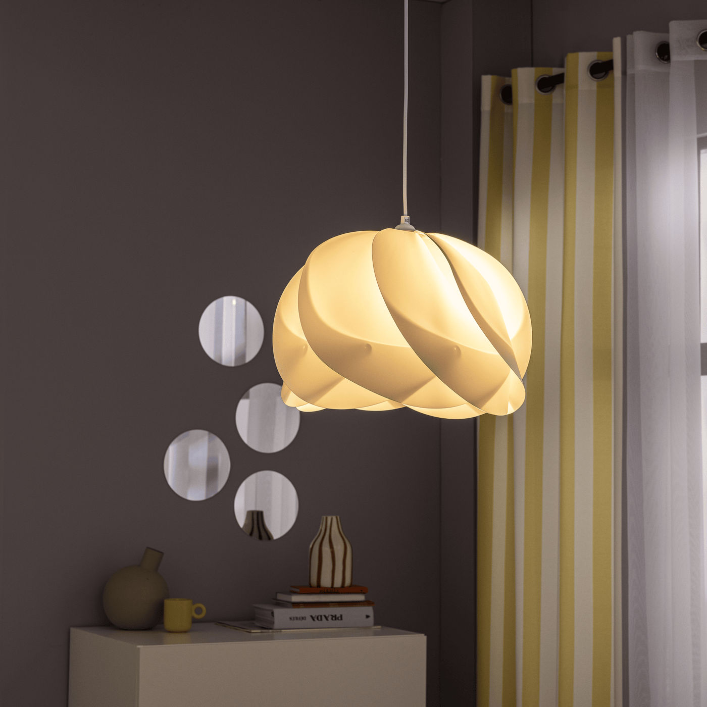 White plastic Fidji pendant light, d40 cm, E27 = 60W