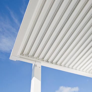 Bricocenter BRICOCENTER Persea Nazerial pergola in white aluminum 3.2x3.6 m