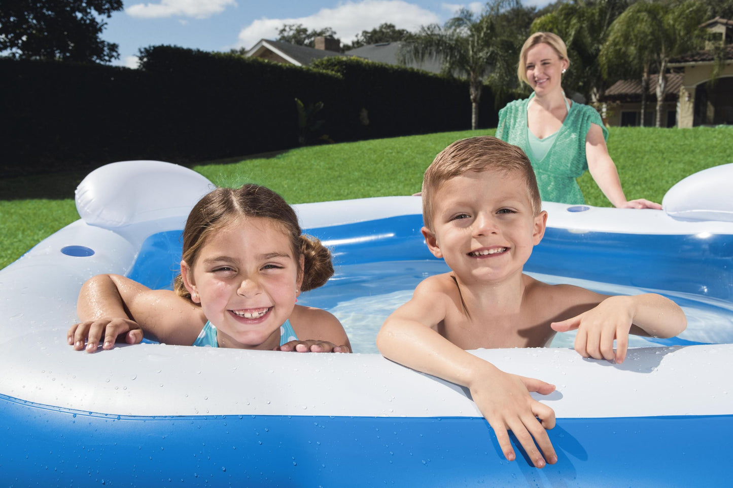 PENTAGON FAMILY POOL213X206X69CM WITH TWO SEATS TWO HEADRESTS AND CUP HOLDER