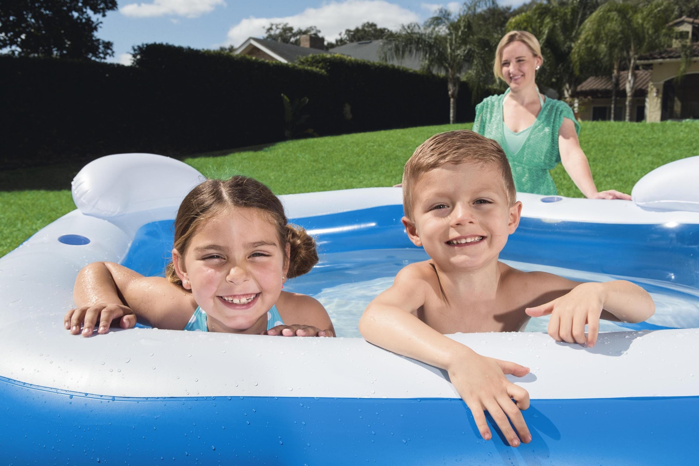 Bricocenter PENTAGON FAMILY POOL213X206X69CM WITH TWO SEATS TWO HEADRESTS AND CUP HOLDER