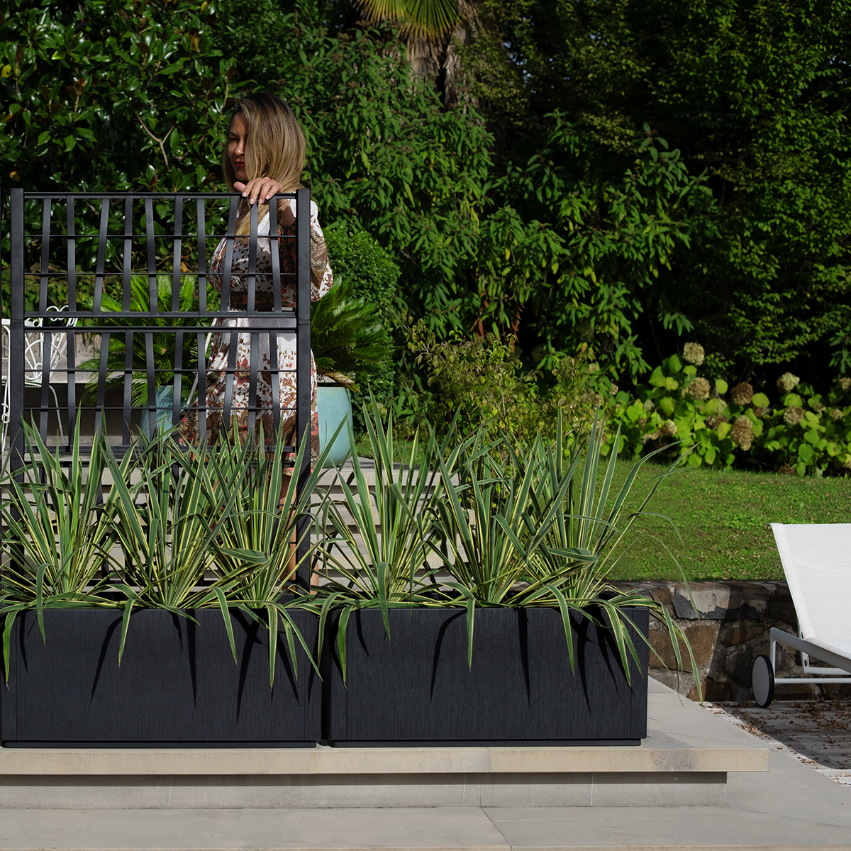 ETHICA PLANTER WITH ESPALIER CM 80X36 H140 ANTHRACITE