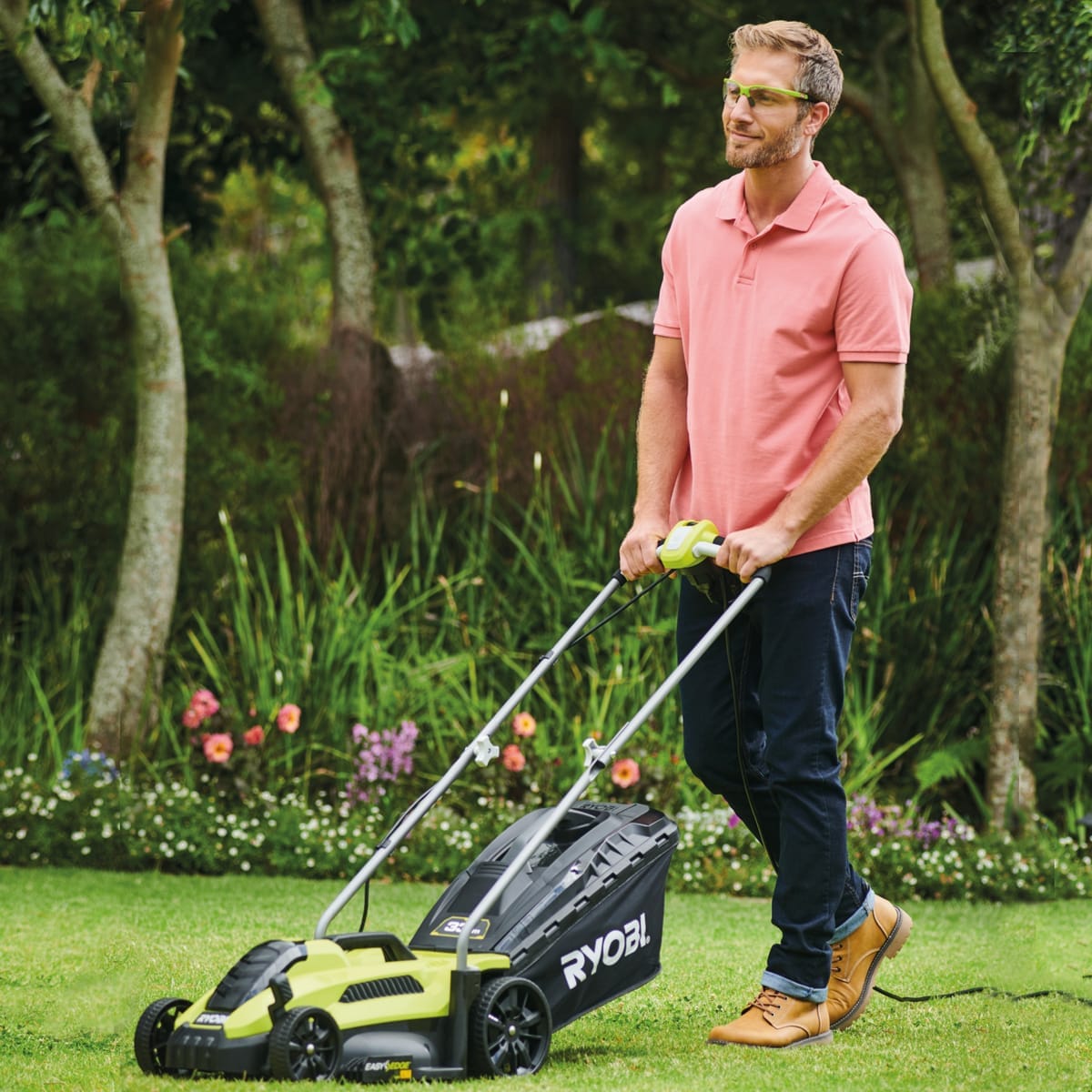 Bricocenter ELECTRIC LAWNMOWER RLM 3313 RYOBI CUTTING DIAMETER 33