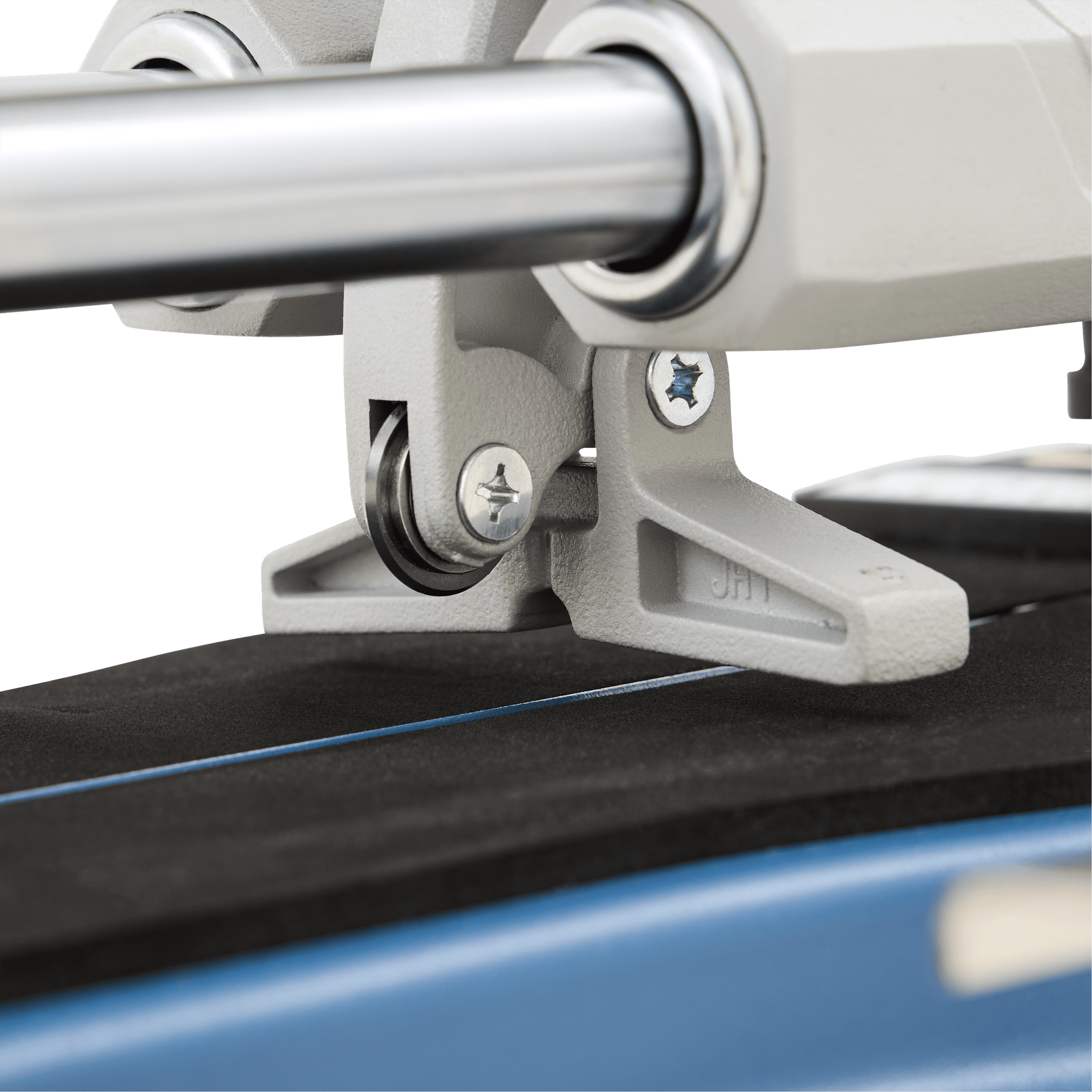 Dexter 730 mm manual tile cutter with carry bag