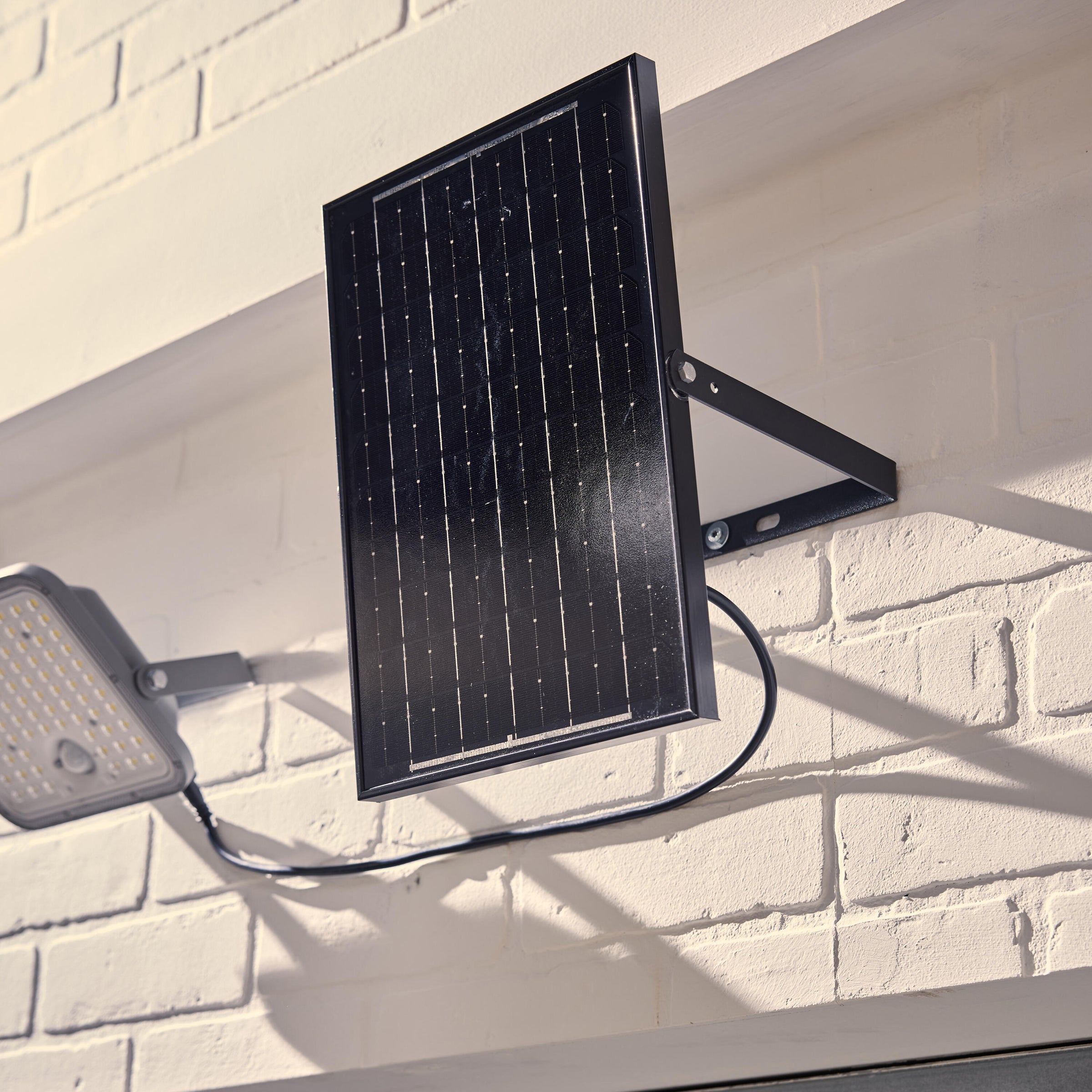Bevo solar floodlight, 2600 lm, 4000K, with sensor, IP65