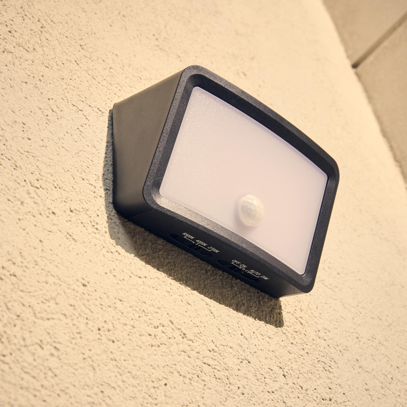 Fano solar wall light, black plastic, LED 500lm CCT, with motion sensor, IP54