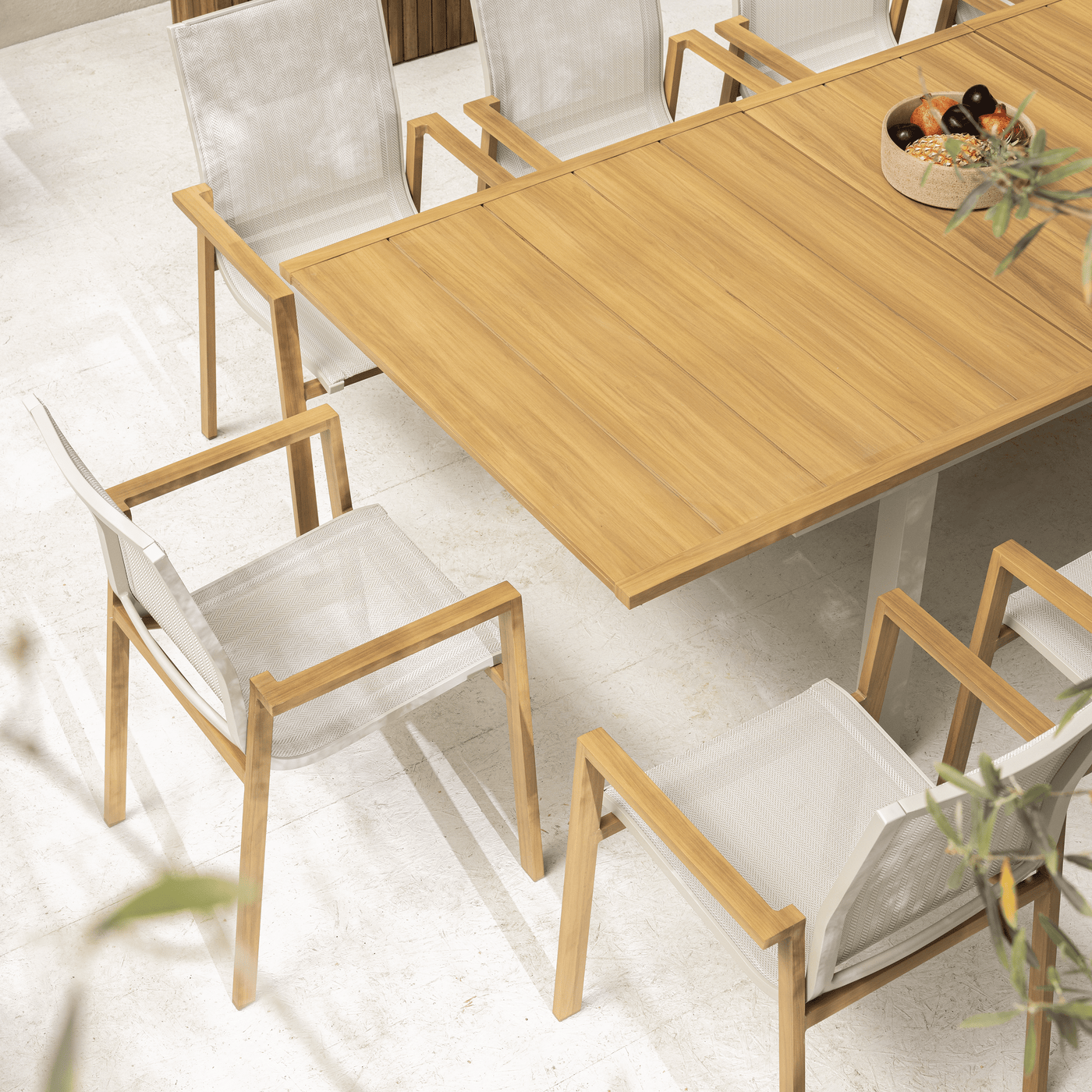 Odyssea chair in aluminium and Naterial wood-effect textilene