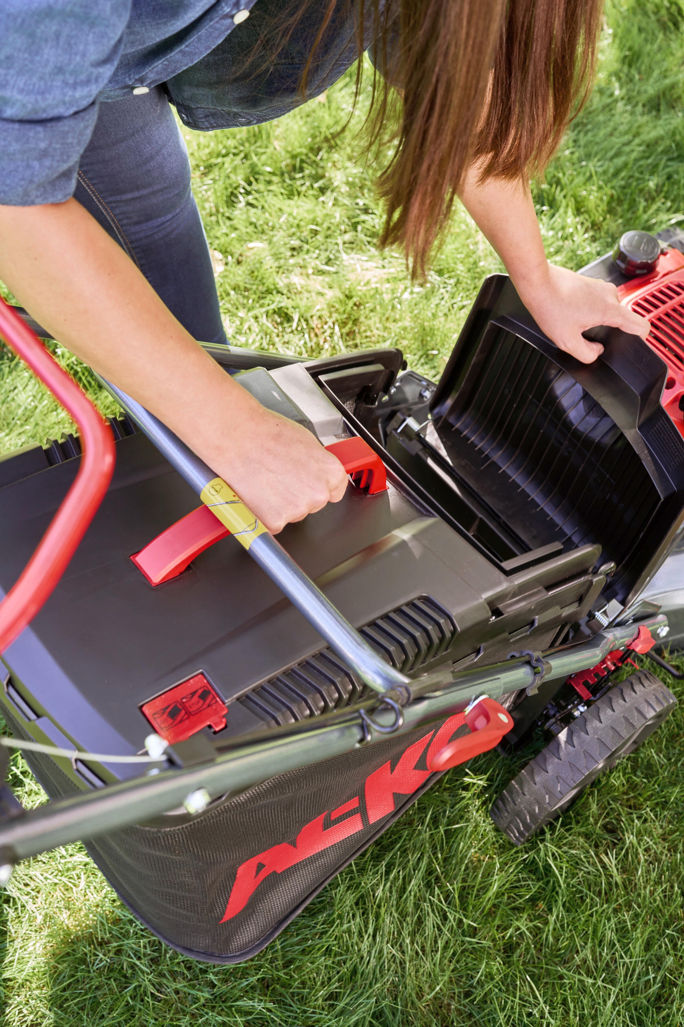 Al-Ko Easy 5.16 SP-H self-propelled petrol lawnmower with Honda engine and 51 cm cutting width