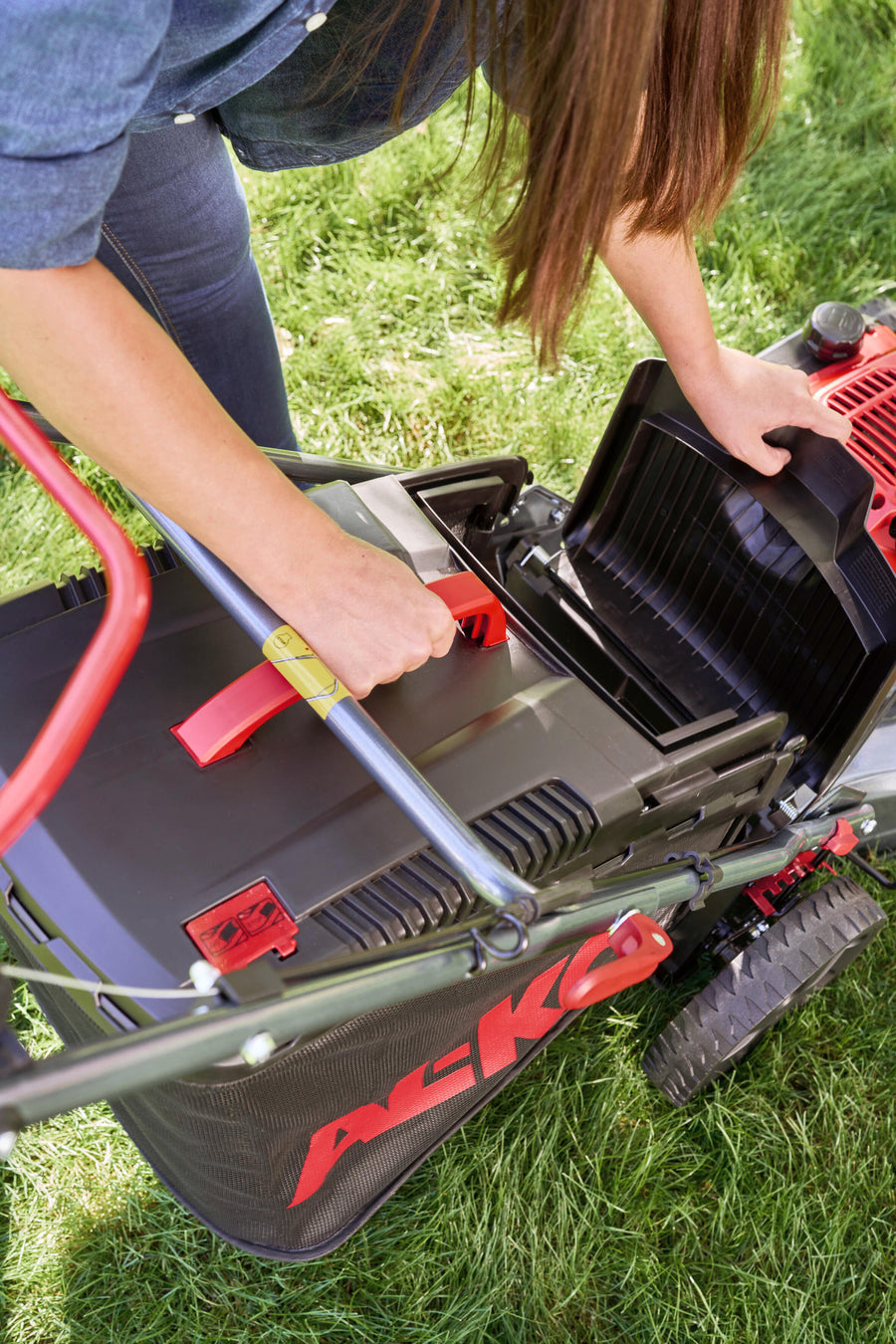 Al-Ko Easy 5.16 SP-H self-propelled petrol lawnmower with Honda engine and 51 cm cutting width