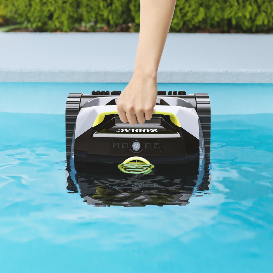 Zodiac freedom lite battery-powered swimming pool robot for pools up to 15x5m