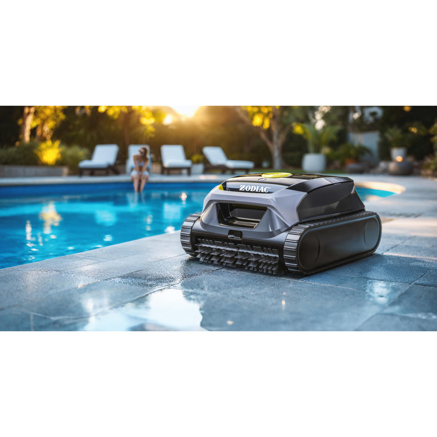 Zodiac freedom lite battery-powered swimming pool robot for pools up to 15x5m