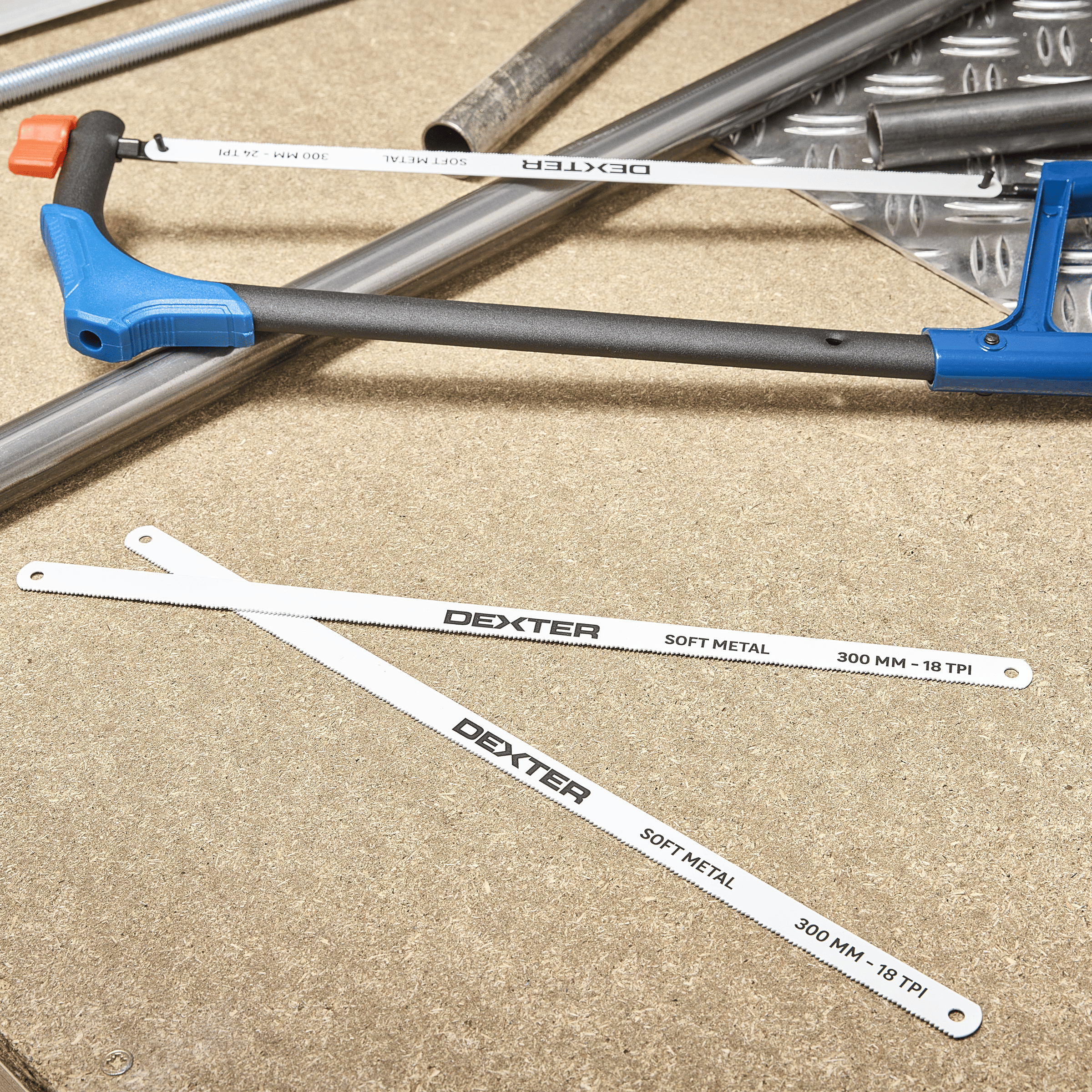 2 Dexter 300 mm replacement blades for a metal-cutting bow saw, 18 tpi