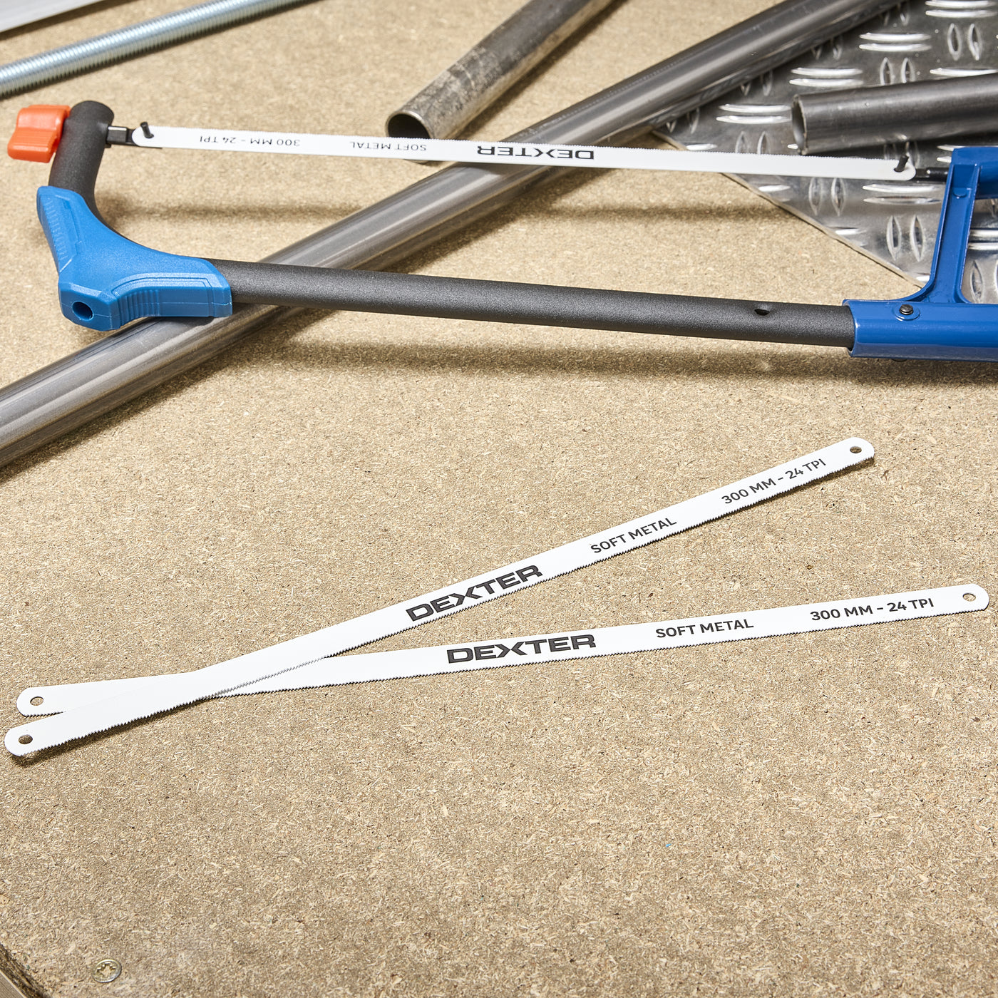 2 Dexter 300 mm replacement blades for a 24 tpi metal-cutting bow saw