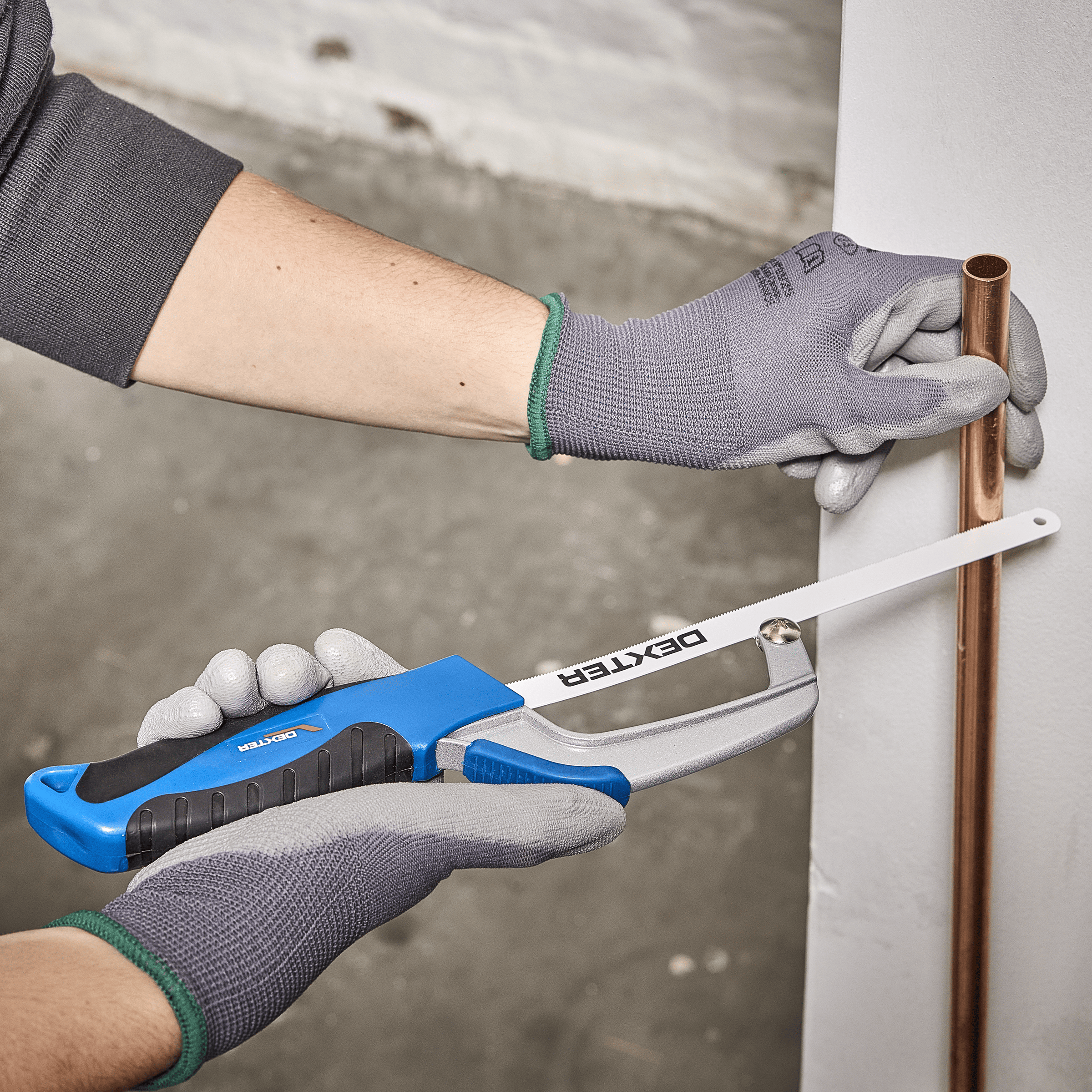 Dexter 300 mm flexible hacksaw for precision metal cutting, model 300, with ergonomic handle