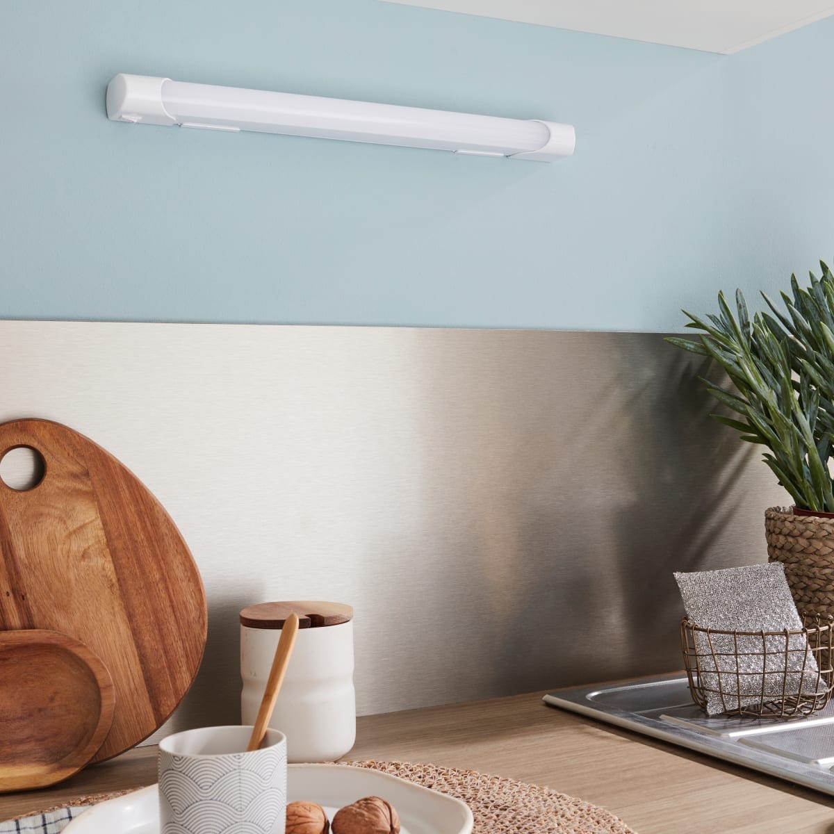 Bricocenter REGLETTE VILNI 40 CM LED 6W NATURAL LIGHT