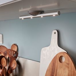 SILVER PLASTIC GENT BAR 22 CM LED 0.56W WITH AAA BATTERY