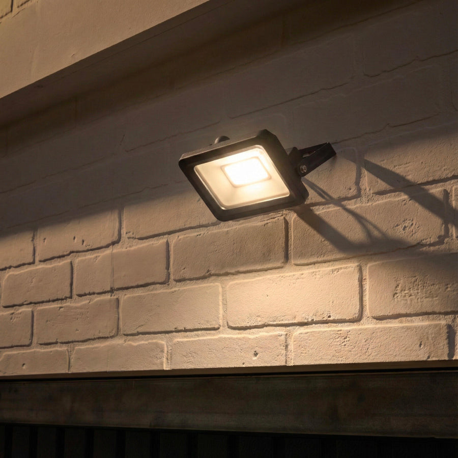 Proiettore yonkers alluminio grigio 13x6.5 cm led 20w luce naturale ip65
